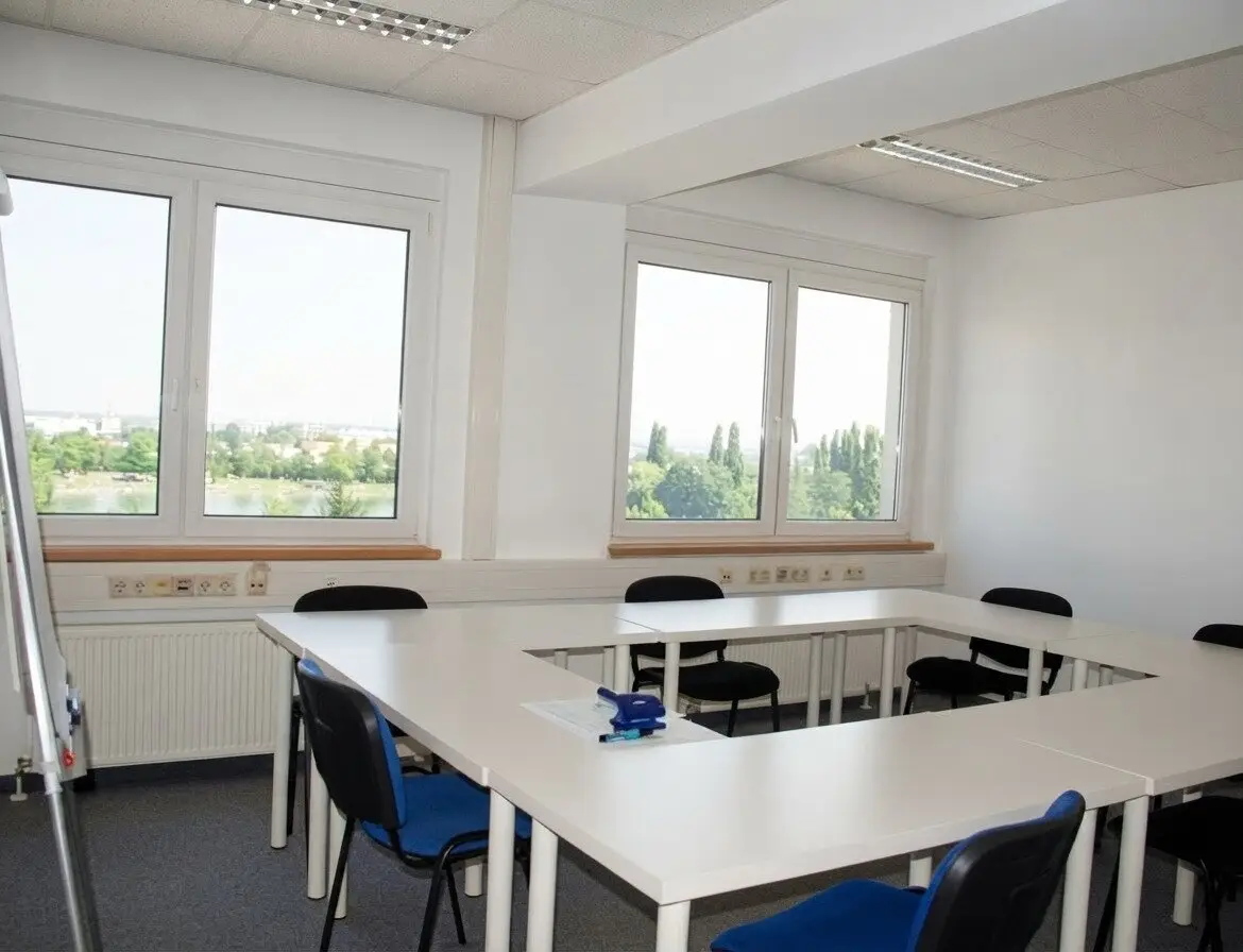 Starten Sie hier Ihr Business: Moderne Büroflächen im IZ-NÖ Süd