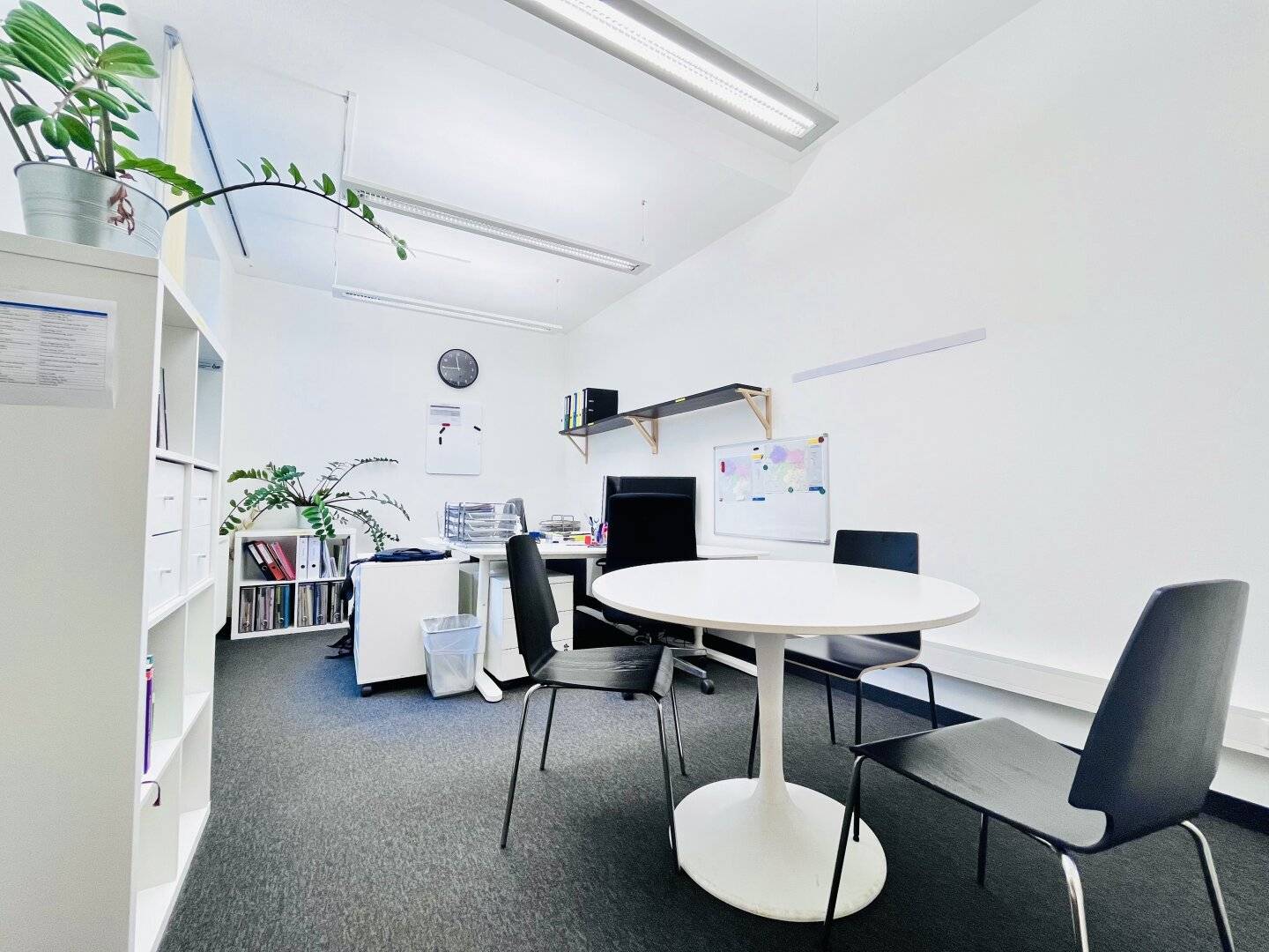 Zentral gelegene Geschäftsfläche in St. Pölten: Büro, Praxis oder Ladenlokal mit modernem Flair