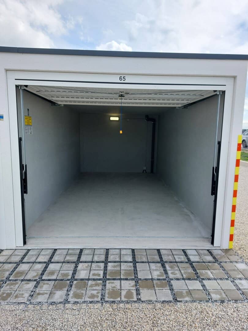 Garage in Herzogenburg North near St. Pölten and Krems for rent