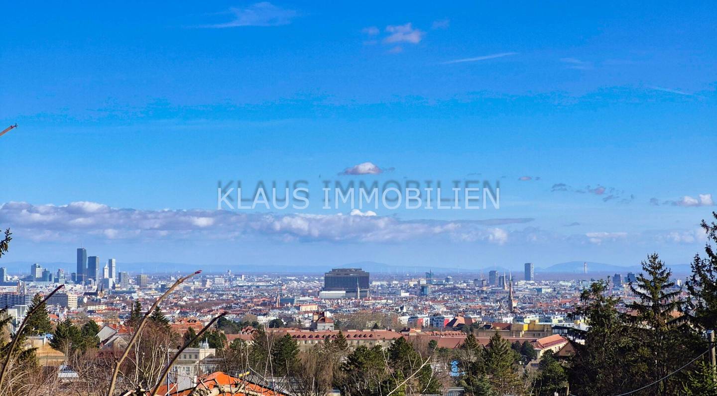 ...teilbar für 2 Doppelhäuser! ... mit atemberaubendem Ausblick über die Stadt Wien!