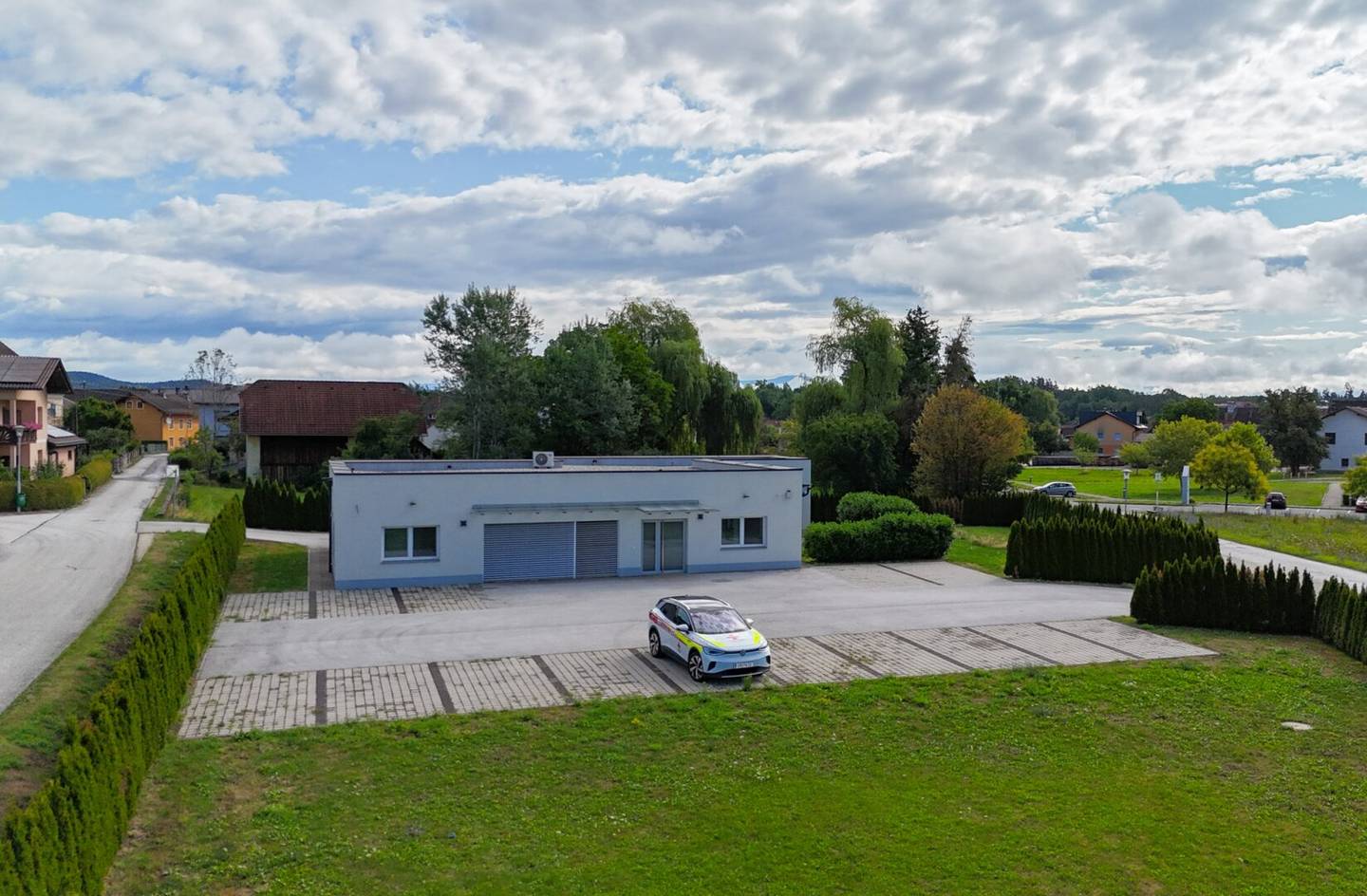 Neuwertige Praxis- oder Büroimmobilie in Südkärnten | 12 Parkplätze | Zentrale Lage
