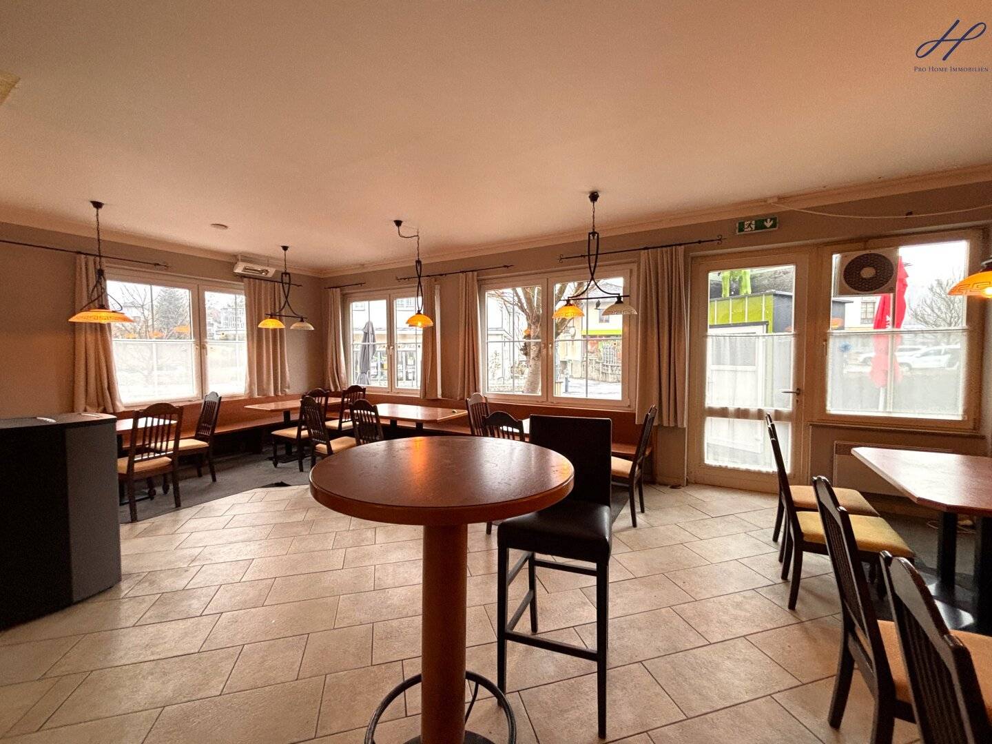 Charmantes Café mit Garten in Bad Schönau zu vermieten!