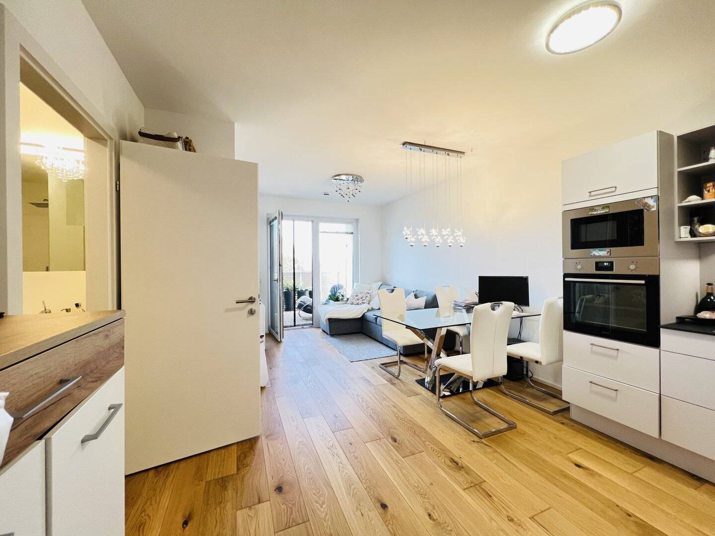 Q11 City Flair &amp; Nature Idyl: Your perfect home awaits!