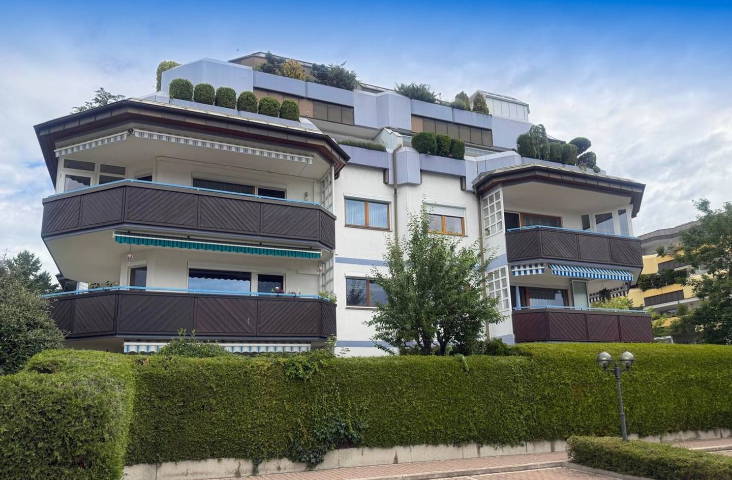Top gepflegte Garconniere in Waidmannsdorf mit TG-Stellplatz & komplett möbliert – ideal für Anleger !!
