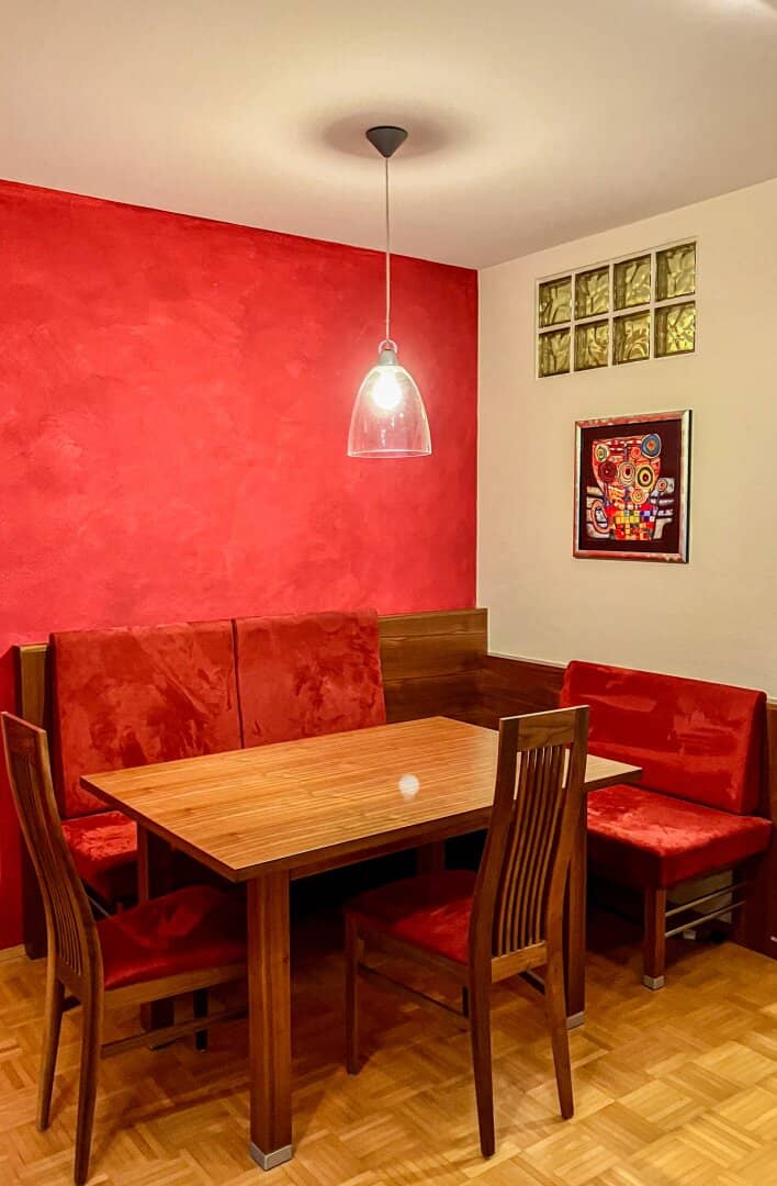 Top gepflegte Garconniere in Waidmannsdorf mit TG-Stellplatz & komplett möbliert – ideal für Anleger !!