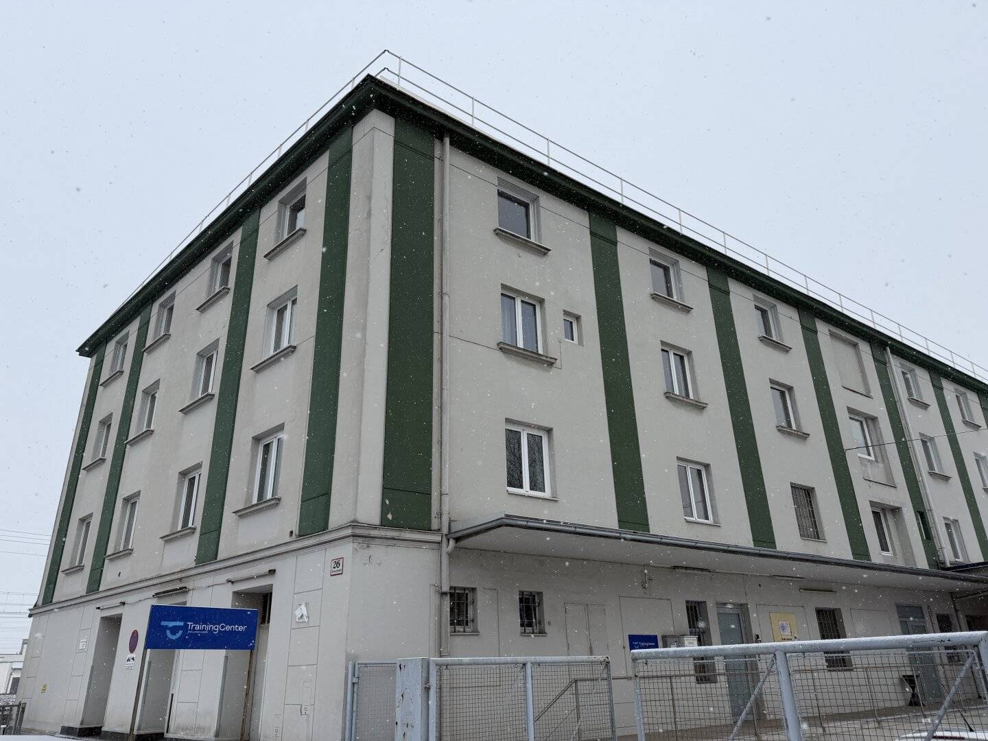 StartUp -Young entrepreneurs - Office spaces in a former factory building
