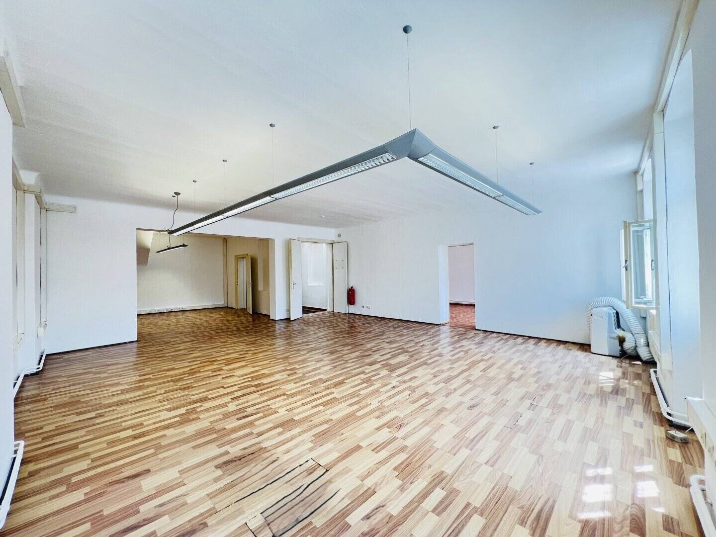 Your new location for success and presence: top location at Hauptplatz in St. Pölten
