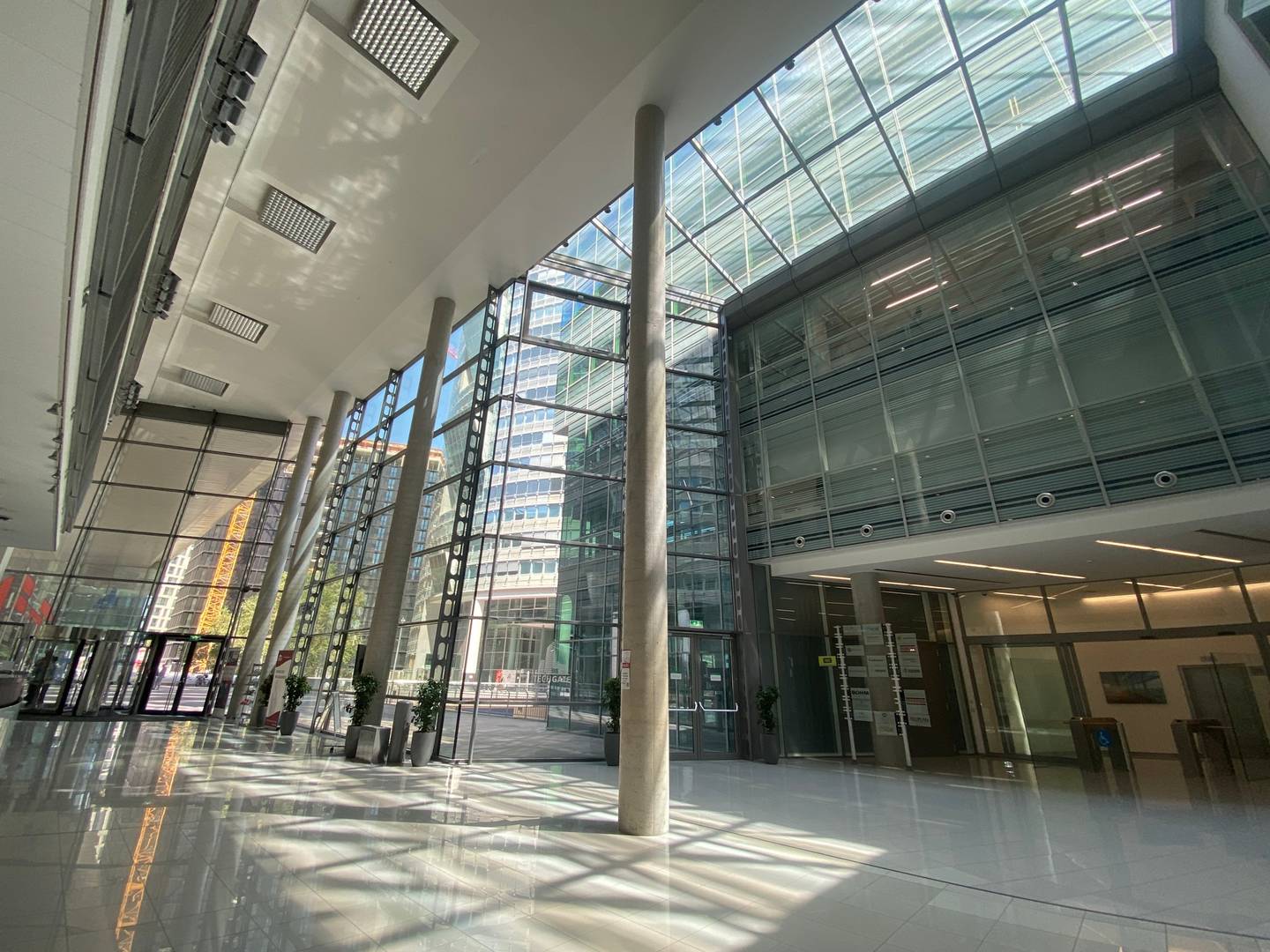 TECH GATE - Flexible Büroflächen im Turm