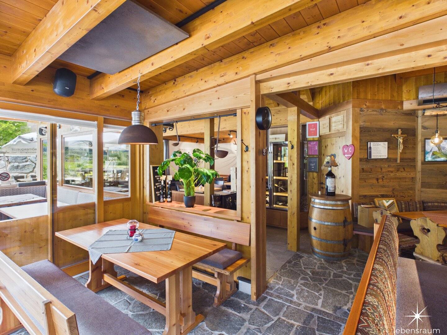 Attraktives Anlage- oder Betreiberobjekt: Kulinarisches Juwel im Drautal – Kernsanierte Top-Gastronomie mit High-End-Ausstattung.