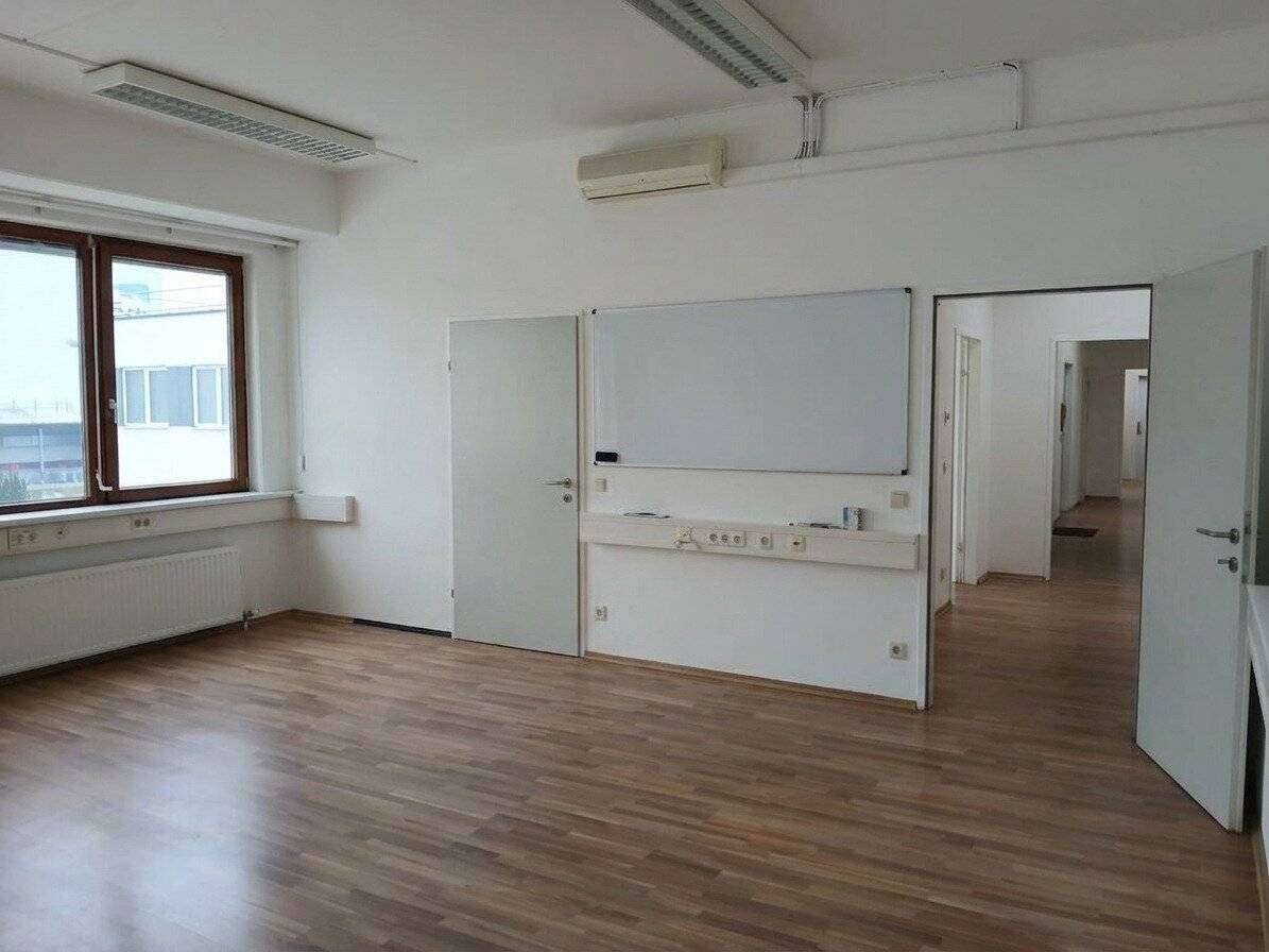 Modern office space in the Company-Building