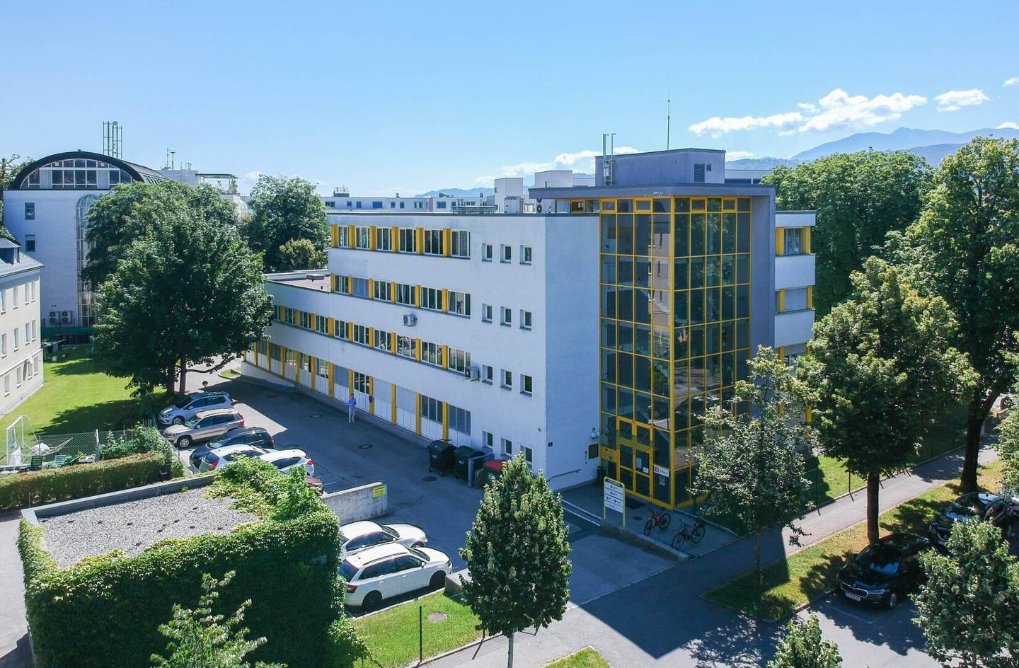 *** E R T R A G S O B J E K T *** Bürogebäude in Innenstadt-Nähe