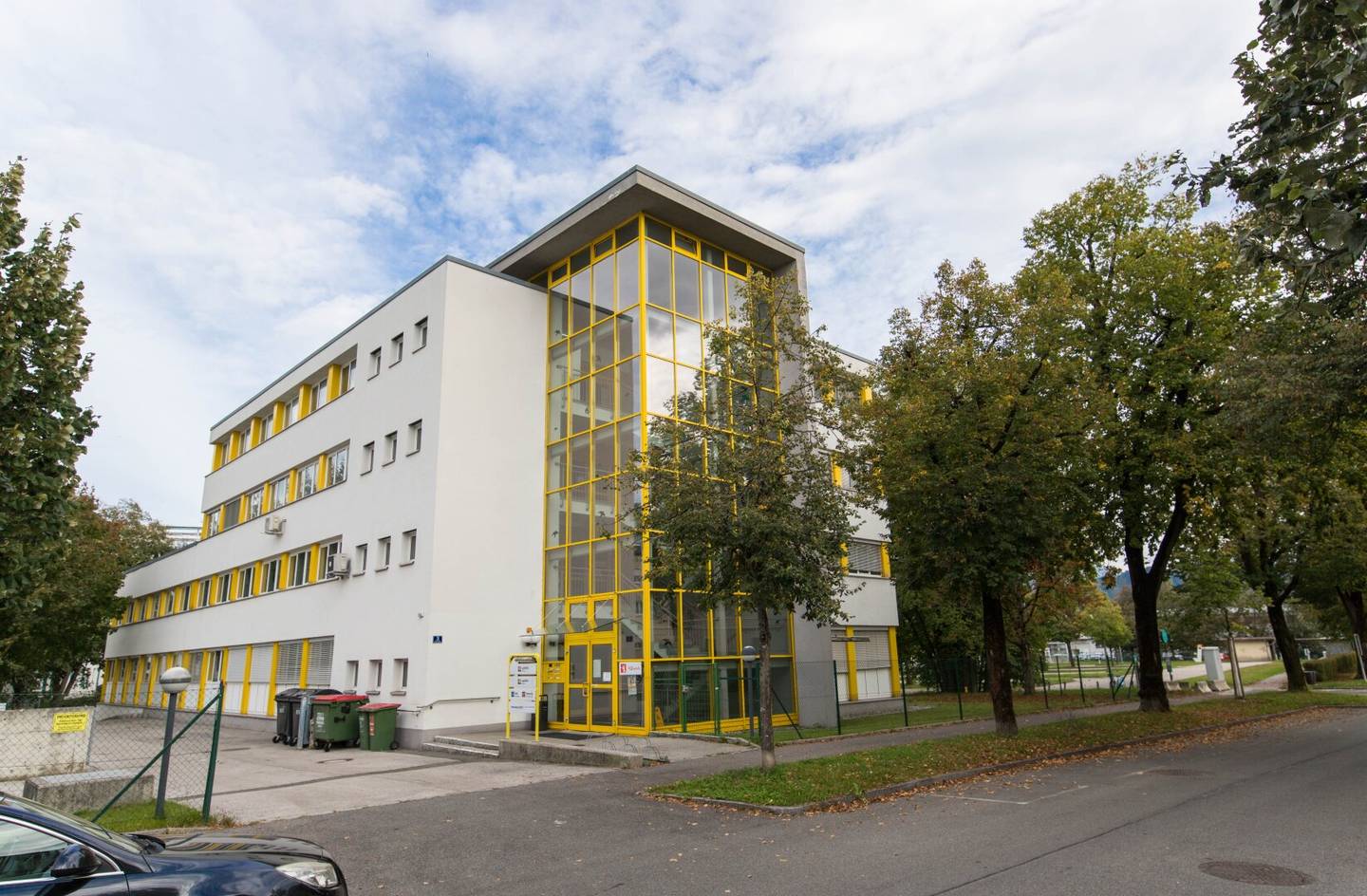 *** E R T R A G S O B J E K T *** Bürogebäude in Innenstadt-Nähe