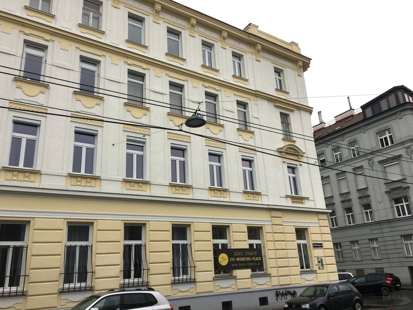 Completely renovated apartment with 2 separate living units, fully furnished