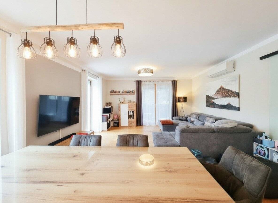 Exclusive four room apartment in a prime location, stylish living with a generous terrace