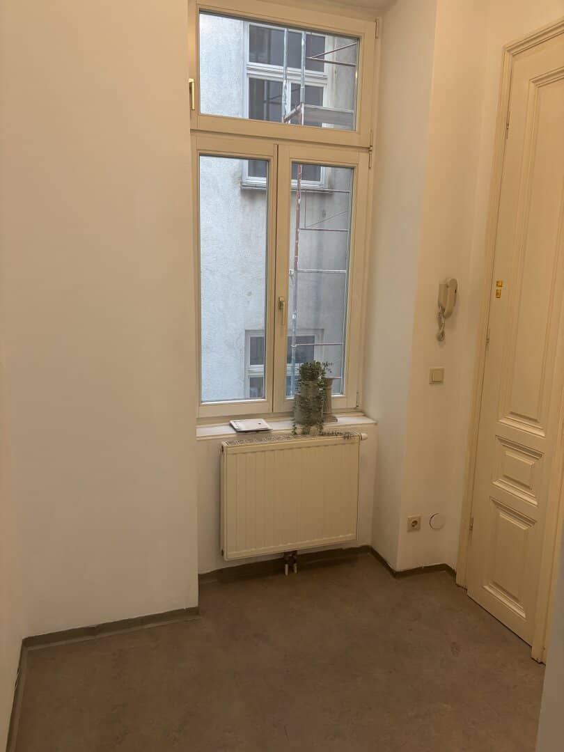 Sehr ruhiges  Altbauarpartment ca. 43m² in Toplage 1090 Wien !