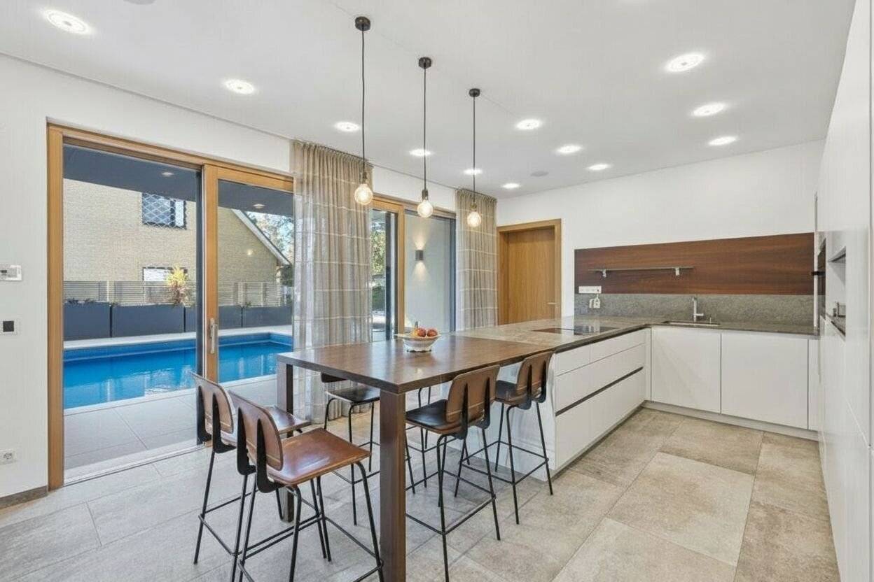 Spacious high end family villa of the highest class