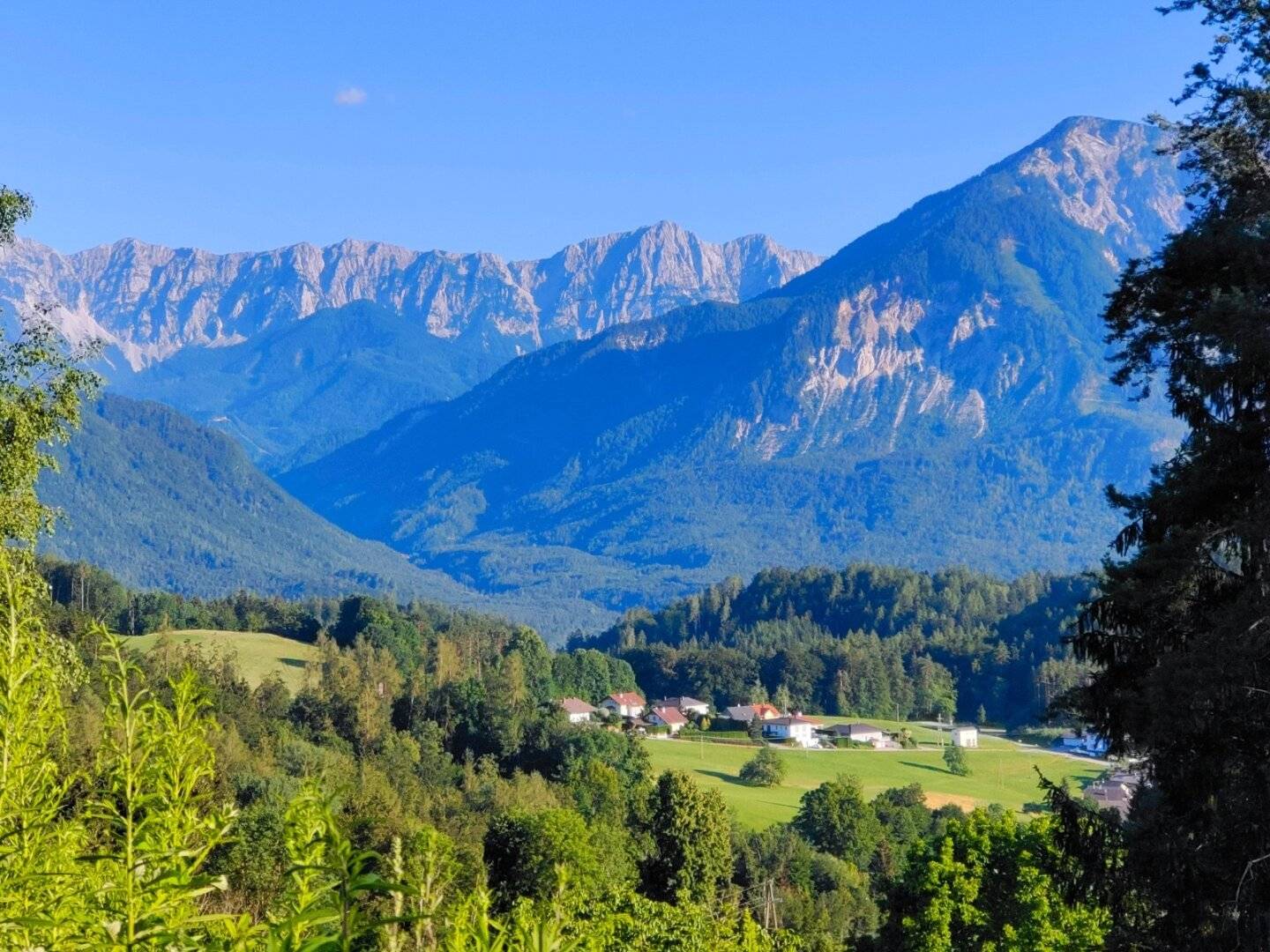 The idea is already there: realize your dream home in a panoramic location of Toppelsdorf