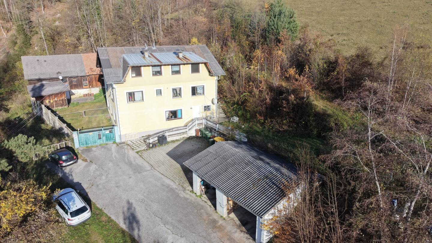 Mensch- und Tierparadies: Mehrparteienhaus mit großem Grundstück - Natur pur