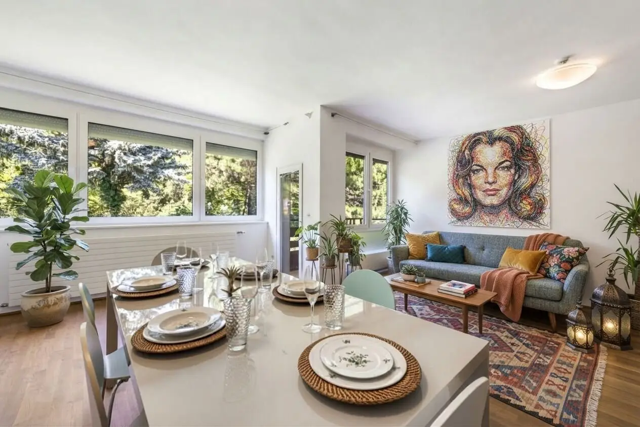 Your new living dream with pure green view in a top location - 4 rooms possible through room division.