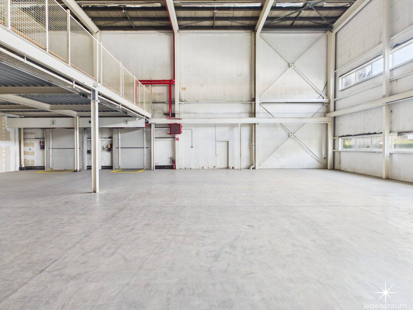 Top logistics space in Spittal an der Drau: Partial areas in the high bay warehouse with optimal truck access