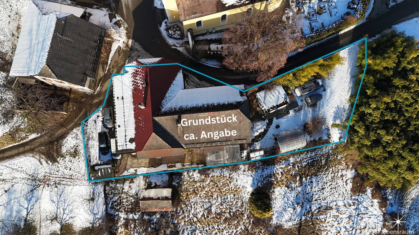 Nahe Seeboden am Millstätter See: Großzügiges Mehrparteienhaus. 260 m² Ausbaureserve. Investment mit Perspektive.