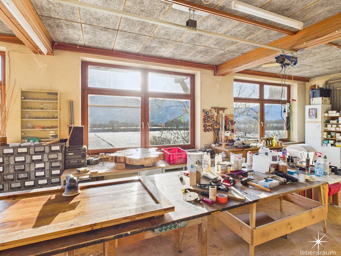 Nahe Seeboden am Millstätter See: Großzügiges Mehrparteienhaus. 260 m² Ausbaureserve. Investment mit Perspektive.