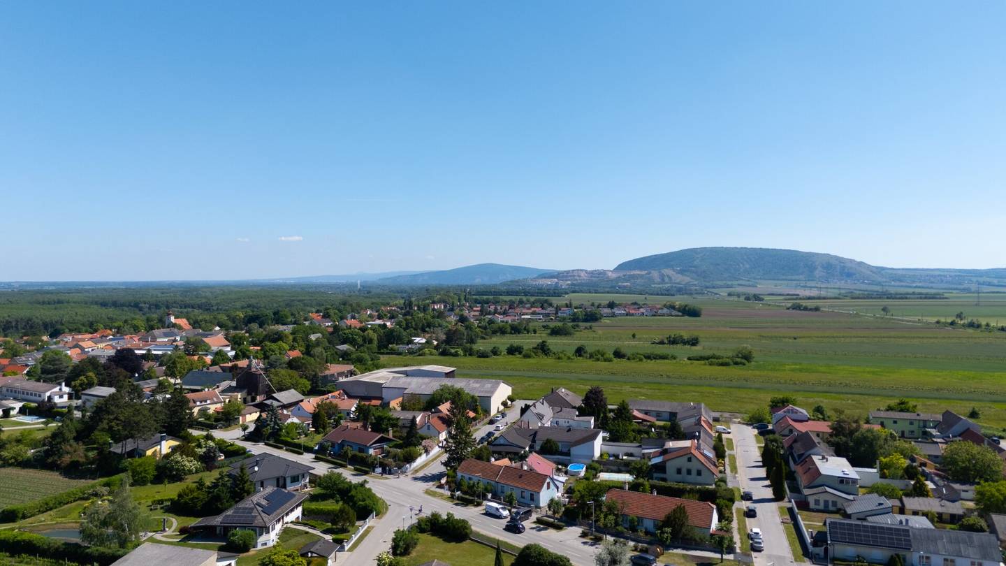 Modern living between nature and city your energy efficient home in Petronell-Carnuntum
