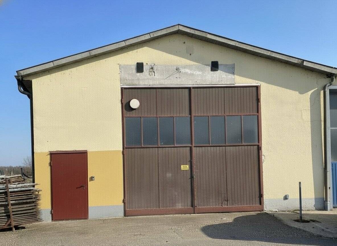Well-maintained warehouse near St. Pölten for rent