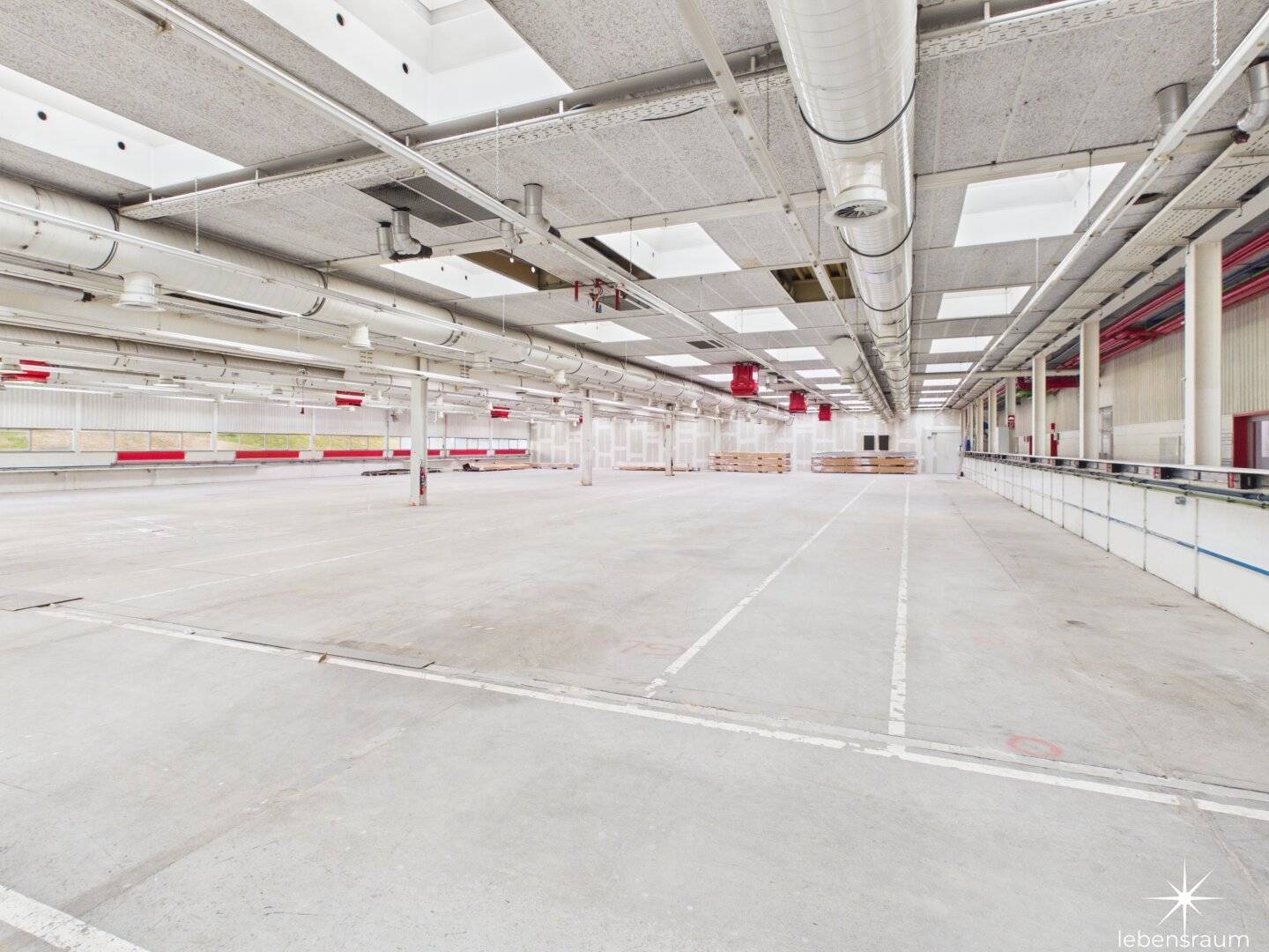 Your new commercial space: versatile, bright and excellently connected. Storage space