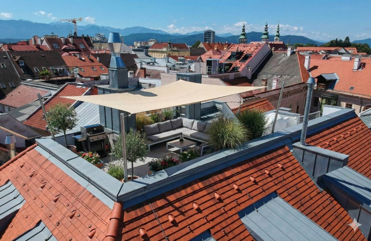 Prestigious Penthouse over the rooftops of Klagenfurt city center