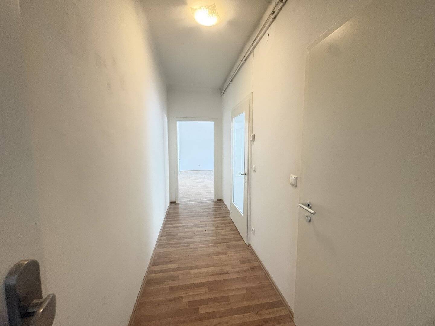 Living happiness on 60.14 square meters with loggia near the city centerhe?no