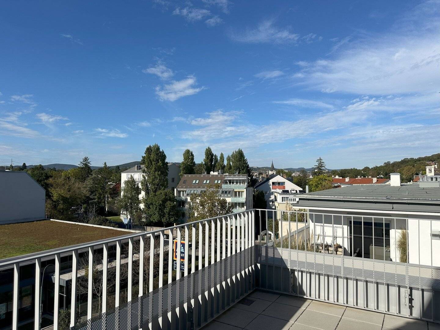 Provisionsfrei: Viel Platz für die ganze Familie mit Terrasse im 1.DG - ERSTBEZUG.