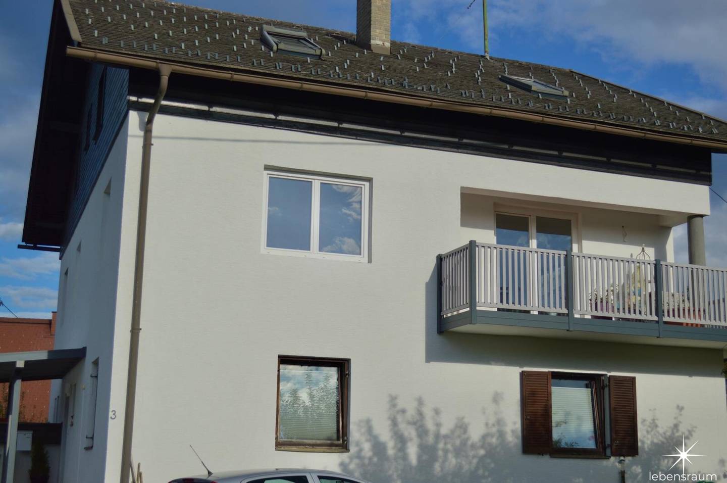Bright 3 room rental apartment with south facing balcony and parking space in St. Magdalen