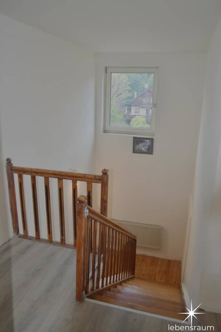 Bright 3 room rental apartment with south facing balcony and parking space in St. Magdalen