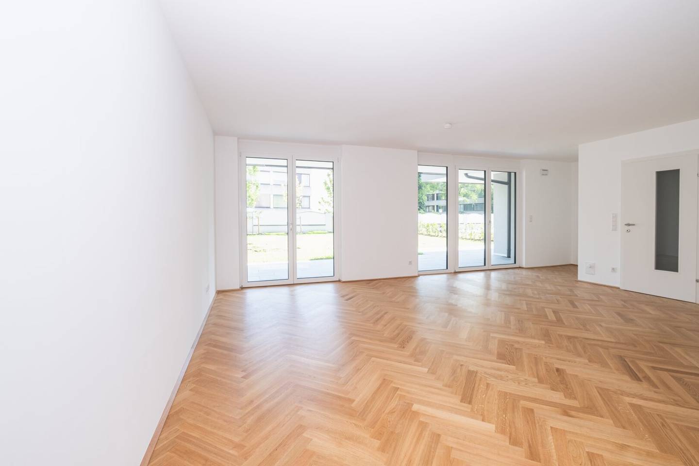 LAST CHANCE! First class 3 room garden apartment in Morzg