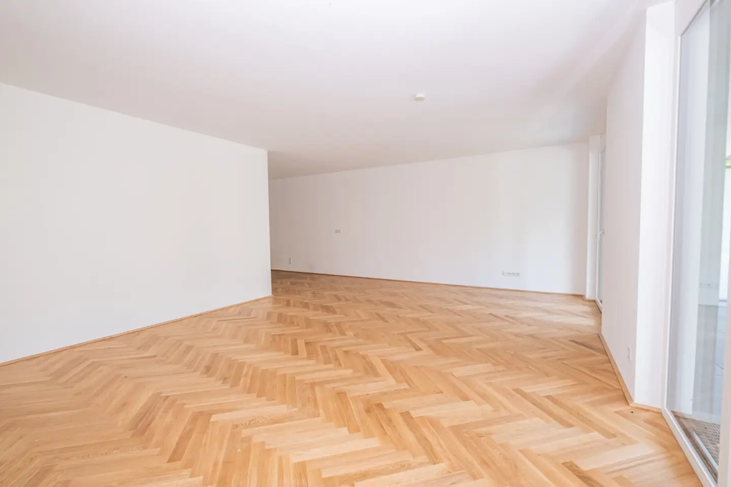 LETZTE CHANCE! Erstklassige 3 Zimmer Gartenwohnung in Morzg
