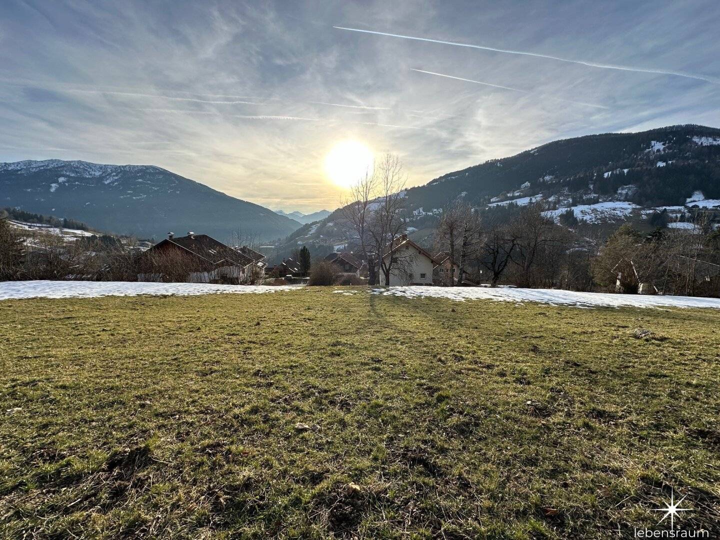 Vom Grundstück zum Eigenheim. Sonniges Baugrundstück in Kaning. Atemberaubender Ausblick.