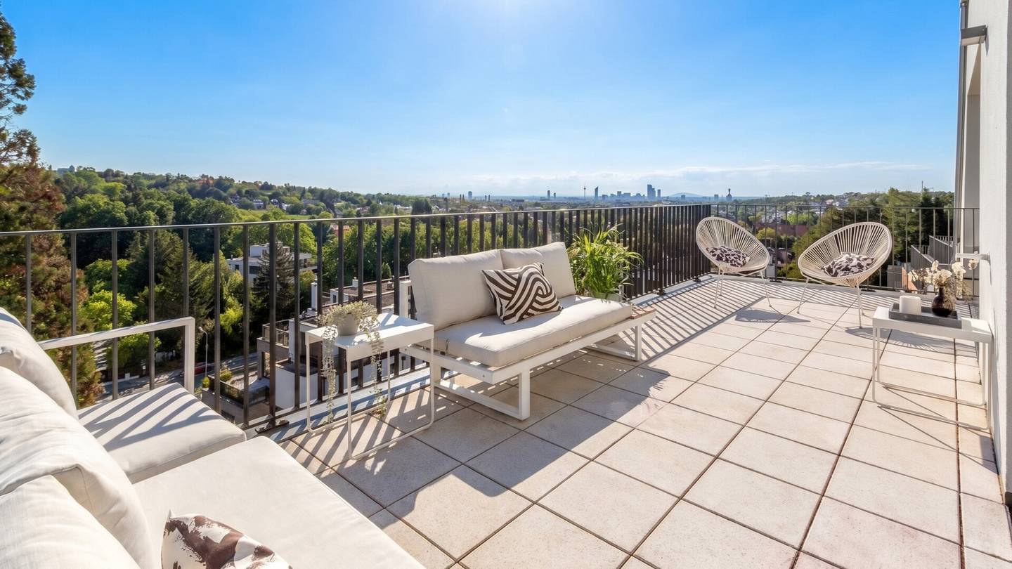 Quality Living with a View of the Vineyards
