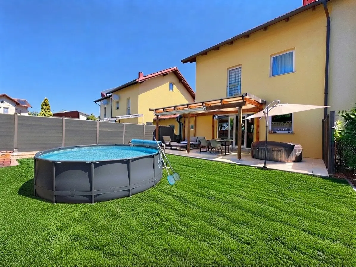 Familienhaus mit viel Platz, Garten und Garage in Ansfelden-Freindorf
