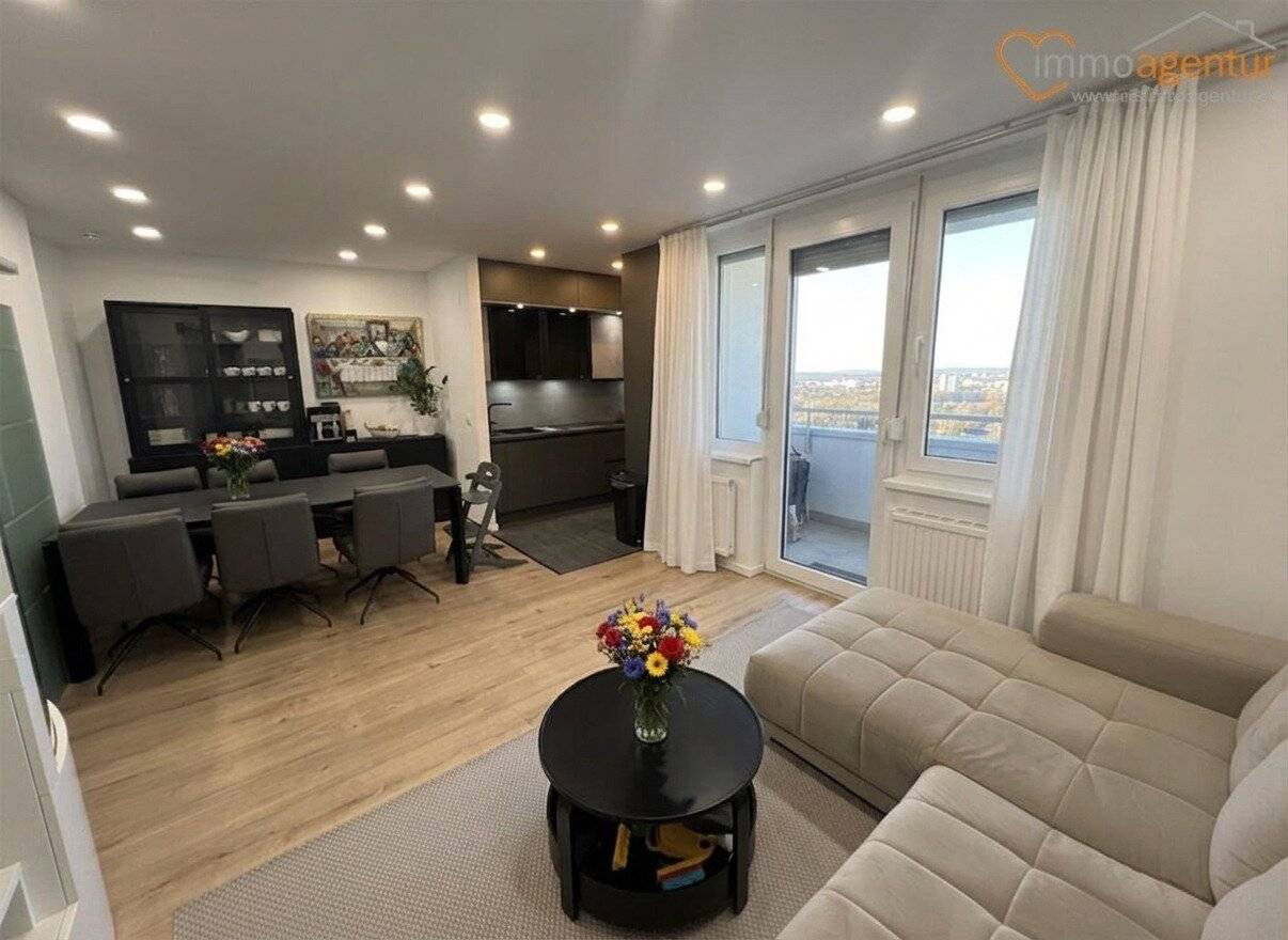 Helle, modernisierte 3-Zimmer-Wohnung mit Loggia, Parkplatz und hochwertiger Ausstattung in Marchtrenk