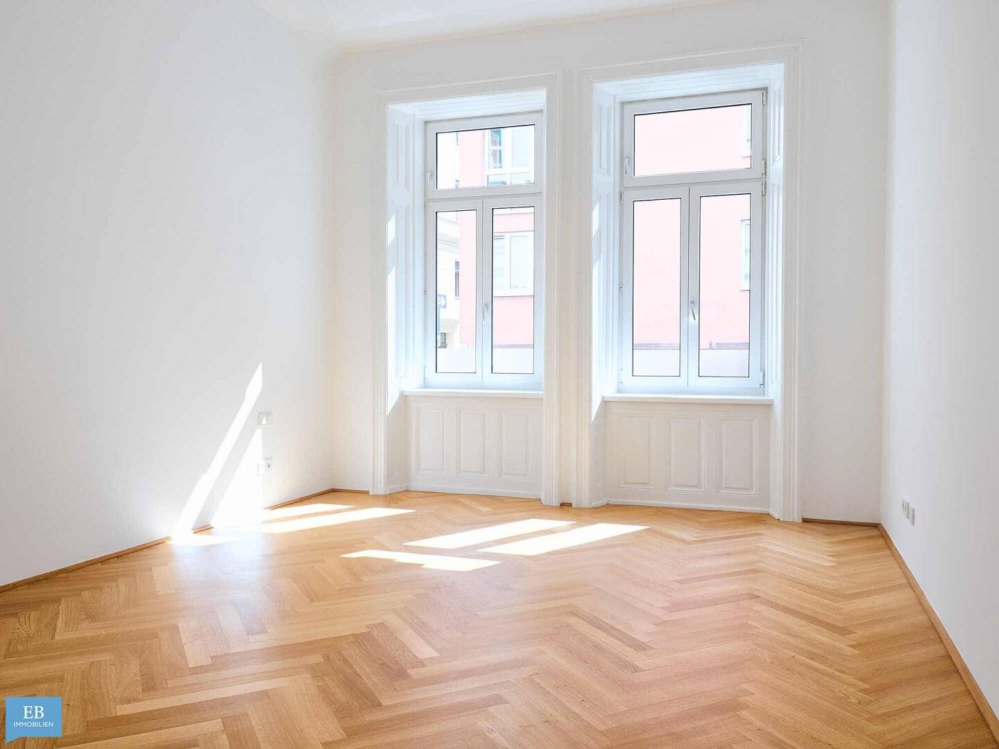 Exclusive clinic space in the heart of the 8th district, barrier-free and representative