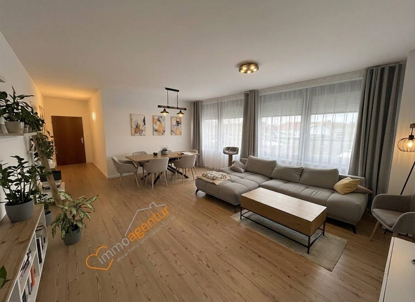 Seltene Gelegenheit: 187 m² Loftwohnung auf einer ganzen Etage mit 2 Einheiten im Zentrum von Steyr