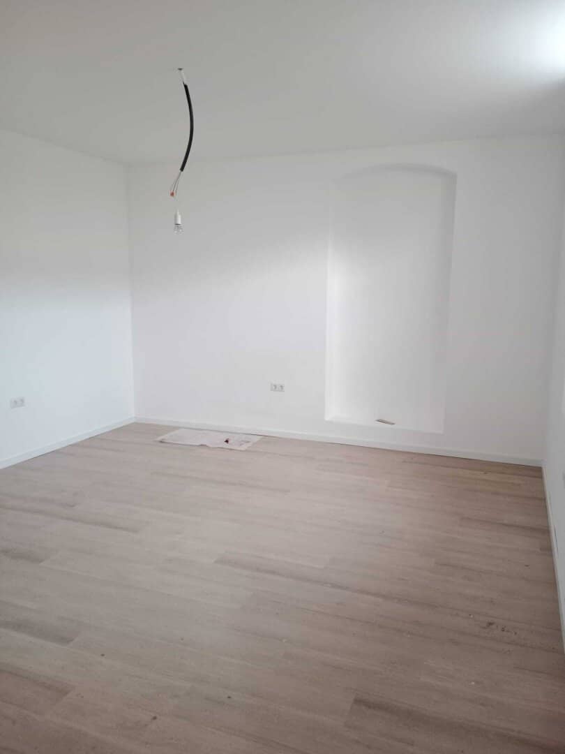 Seminarraum mit 2 Eingängen (auch als 2 separate Seminarräume 36 Personen nutzbar)