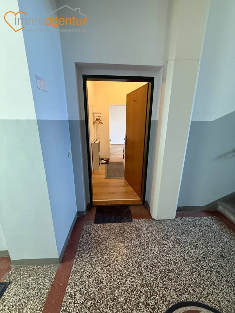 „Großzügigkeit, die man spürt, 3,10 m Raumhöhe, gepflegte Wohnung mit Lift in Linz“