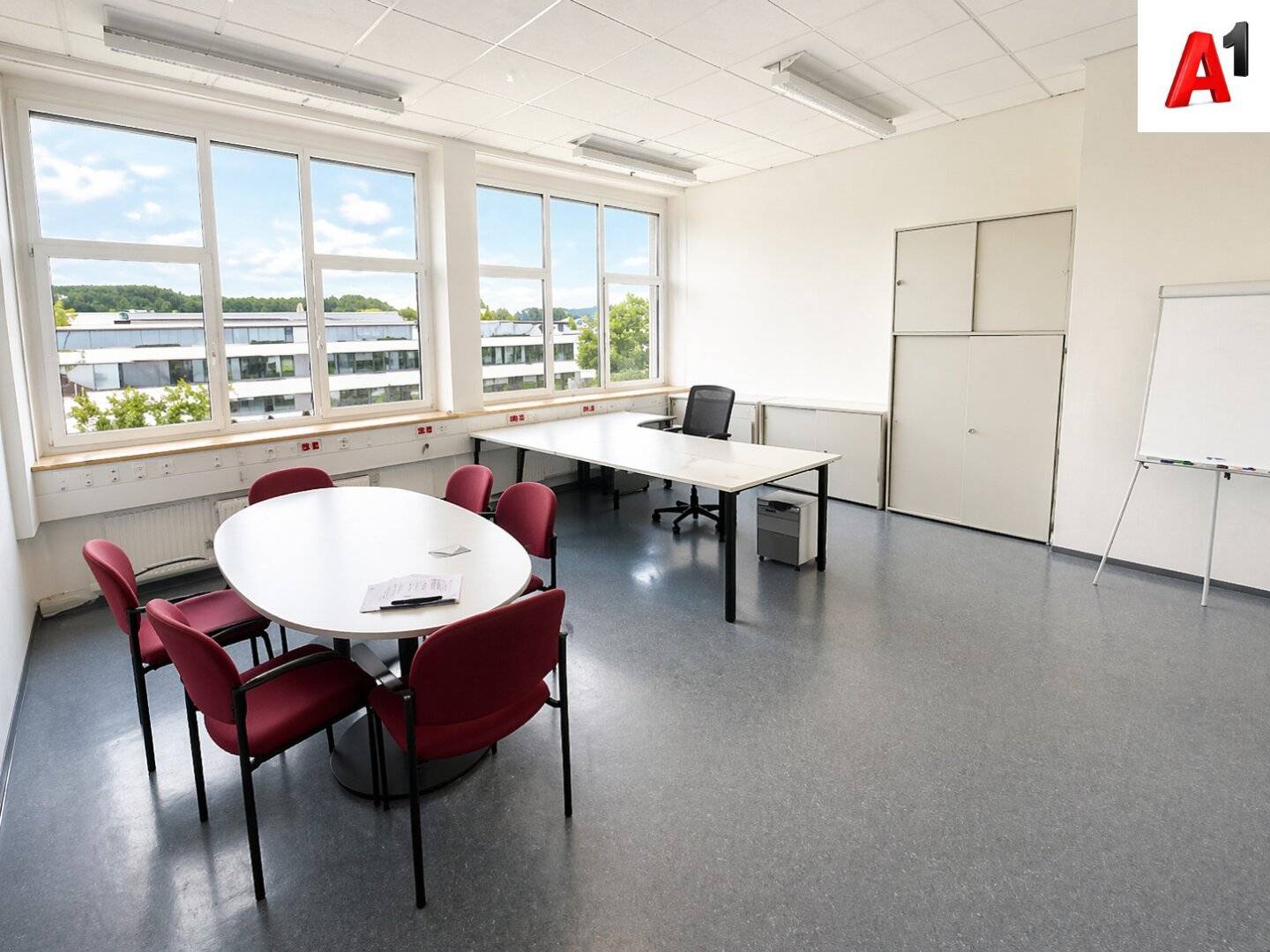Attractive office spaces commission free in a central location in Salzburg for rent
