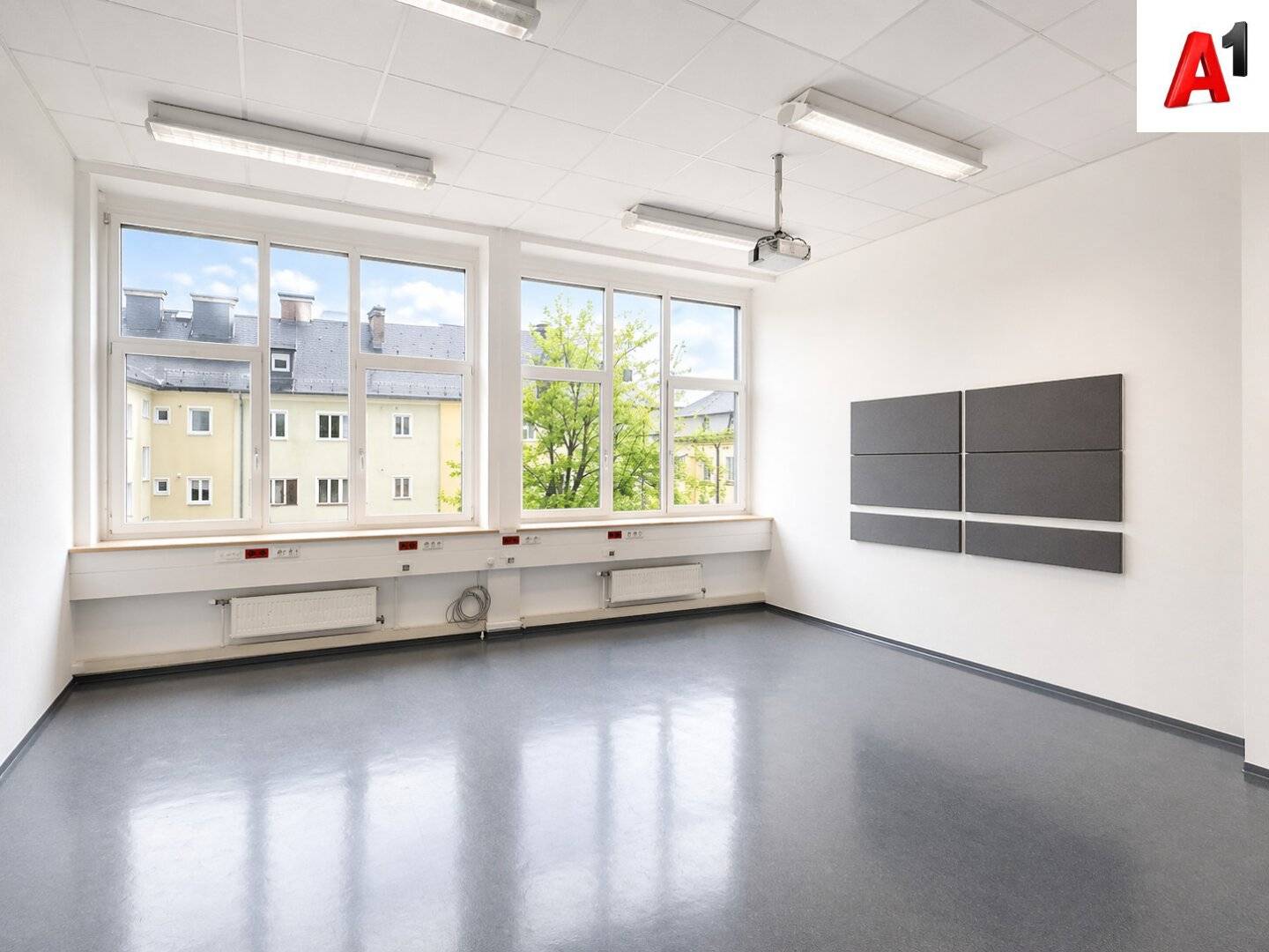 Attractive office spaces commission free in a central location in Salzburg for rent