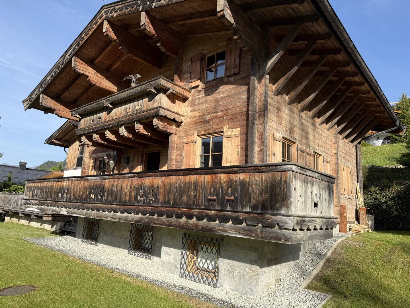 Luxuschalet Zweitwohnsitz – Panoramablick & Toplage