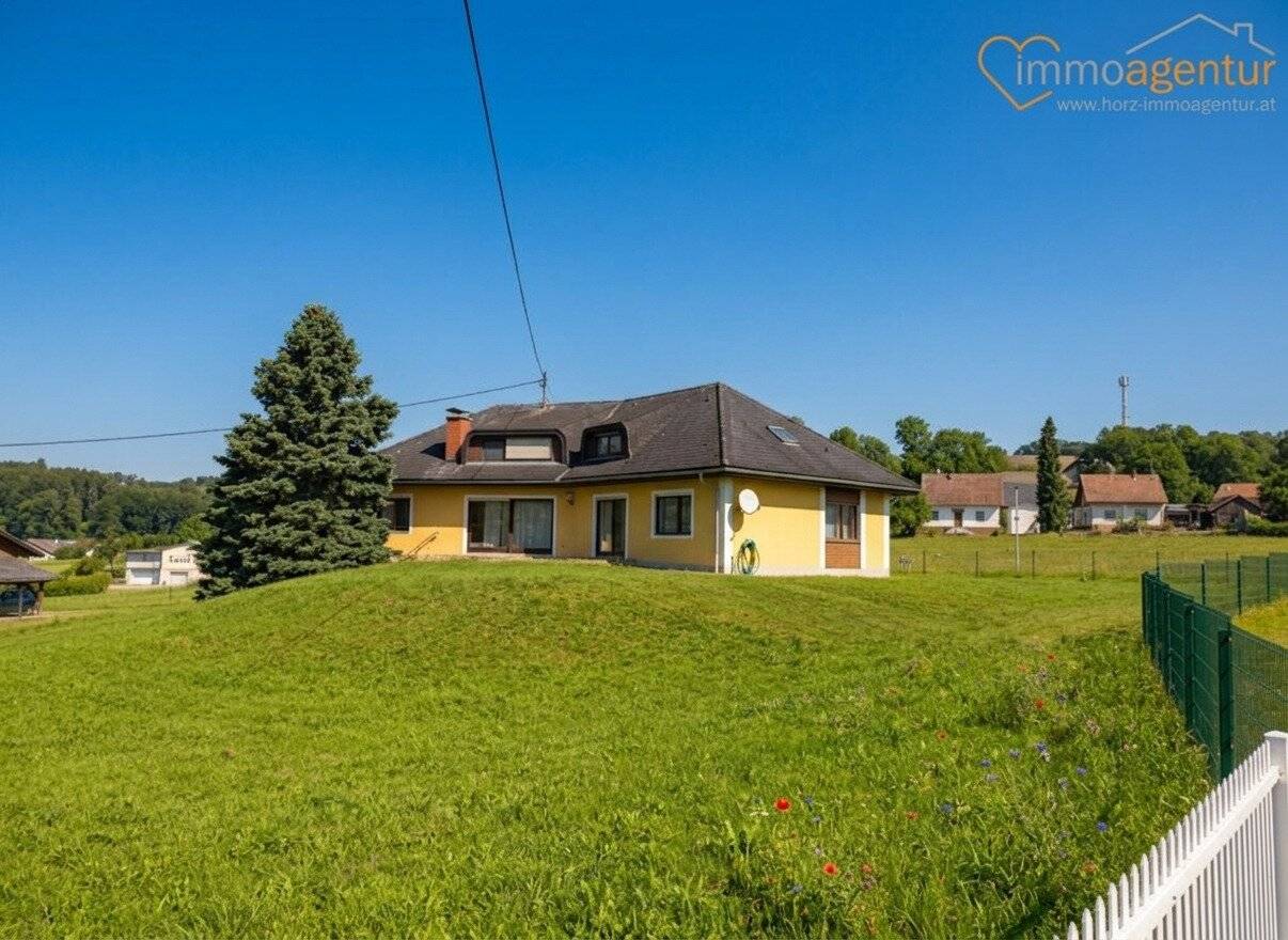 Großzügiges Landhaus mit wertvoller Grundstücksreserve im Bezirk Schärding
