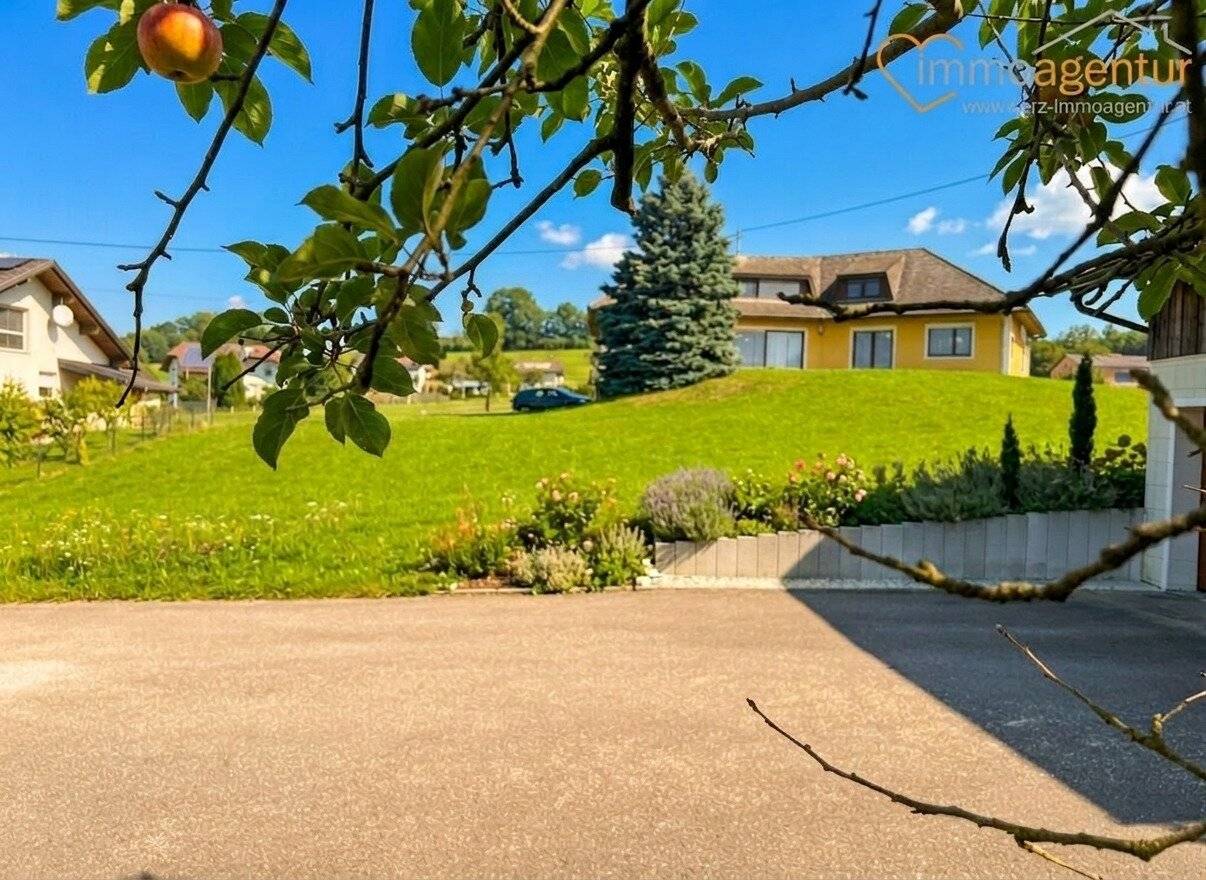 Großzügiges Landhaus mit wertvoller Grundstücksreserve im Bezirk Schärding