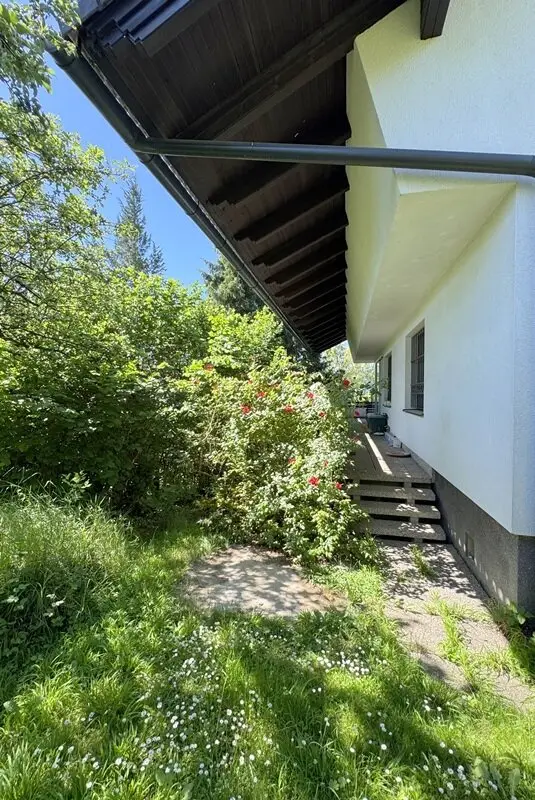 Spacious 6-room house with dream panorama with 2 terraces, loggia &amp; garage